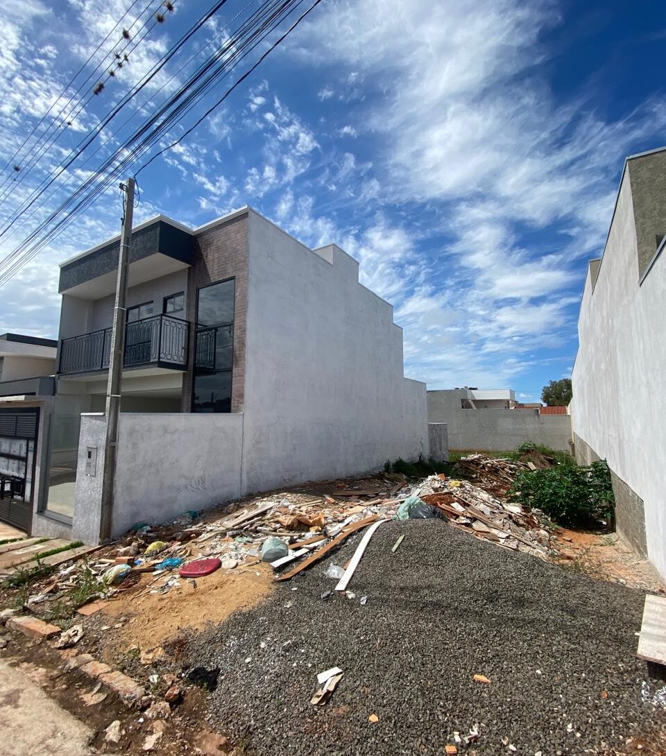 Sobra de terreno