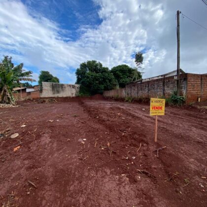 Venda - Terreno - Rua das Flores (em frente nº 89) - Jd. Tropical