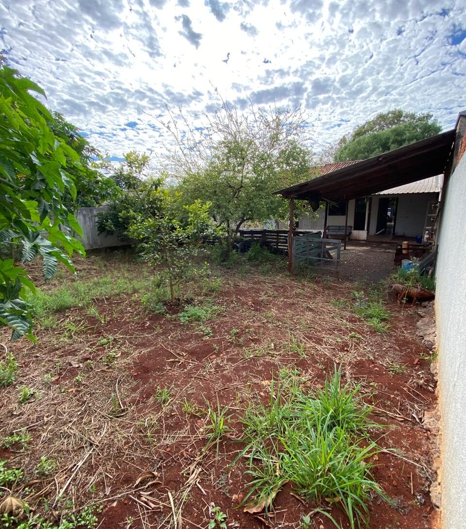 Sobra quintal fundos