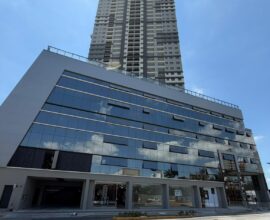 Venda - Apartamento - Avenida Santa Catarina 2210 - Balneário Camboriú