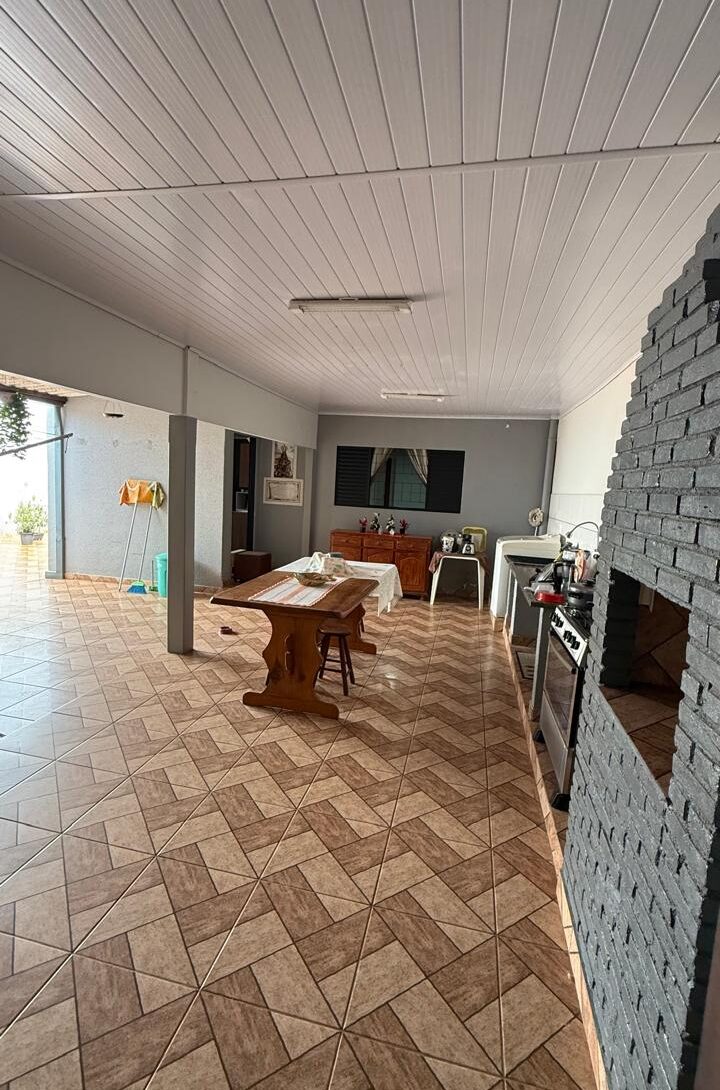 Espaço com churrasqueira