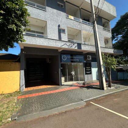 Locação – Apartamento – Rua Santa Cruz 1633 - apto 02 - Centro